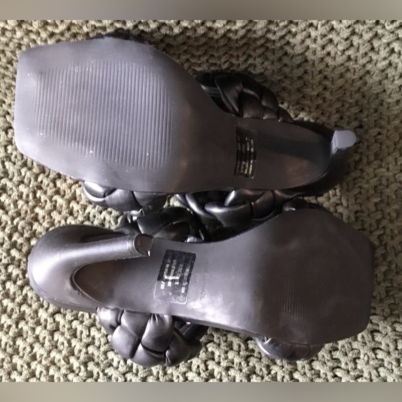 NWOT Steve Madden Women’s Black Kenley Chunky Braided Open-Toe Heels; Size 6 - Picture 3 of 7